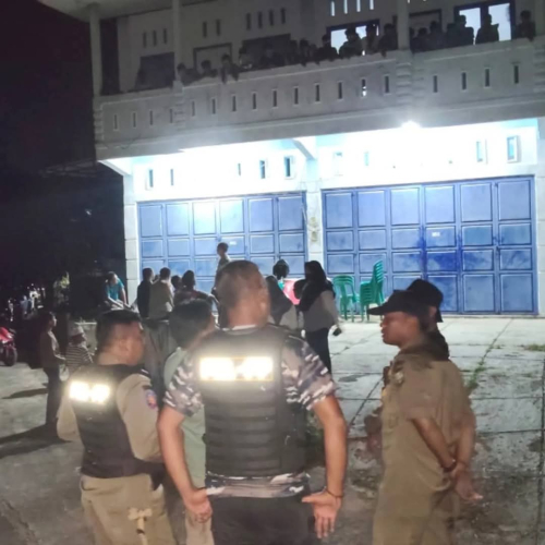 Satpol-PP Kampar Bermalam di Batu Belah Jaga Ratusan Pengungsi Rohingya
