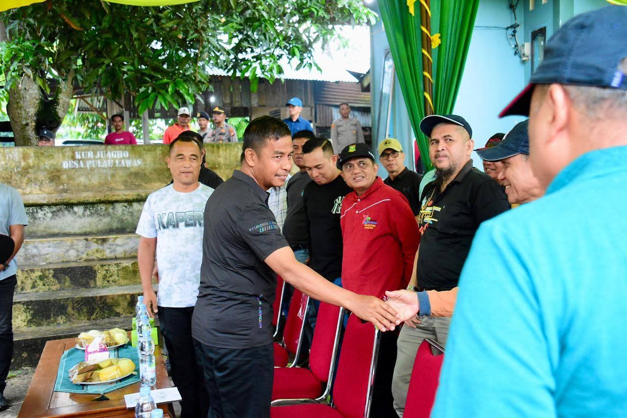 Bupati Kampar Dorong Wisata dan UMKM Tumbuh Lewat Pacu Sampan